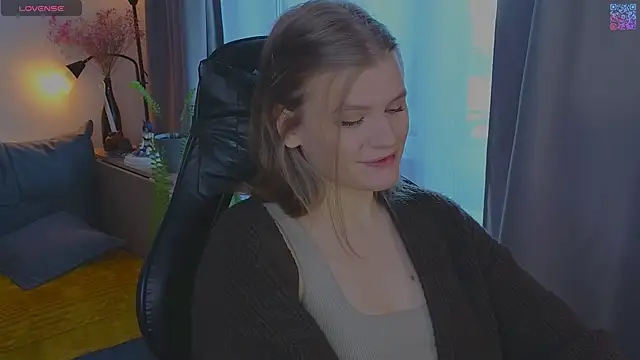 Snapshot of _JessieVibes chatting on 04.24.26 JessieVibes online show from 04.24.26