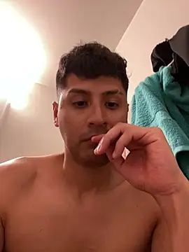 Snapshot of PerroDemonioHot chatting on 02.01.25 PerroDemonioHot online show from 02.01.25