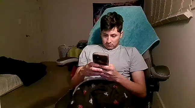 Snapshot of PerroDemonioHot chatting on 02.25.25 PerroDemonioHot online show from 02.25.25