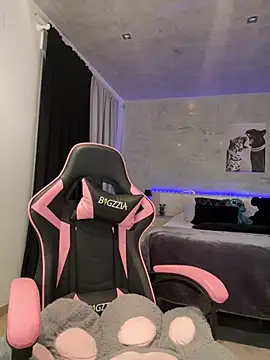 Snapshot of Rosariolovex chatting on 02.21.25 Rosariolovex online show from 02.21.25