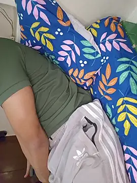 Snapshot of hot_hunk_boy chatting on 11.10.25 hot hunk boy online show from 11.10.25