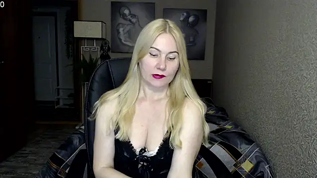 Snapshot of _Mire11a69 chatting on 02.15.25 Mire11a69 online show from 02.15.25