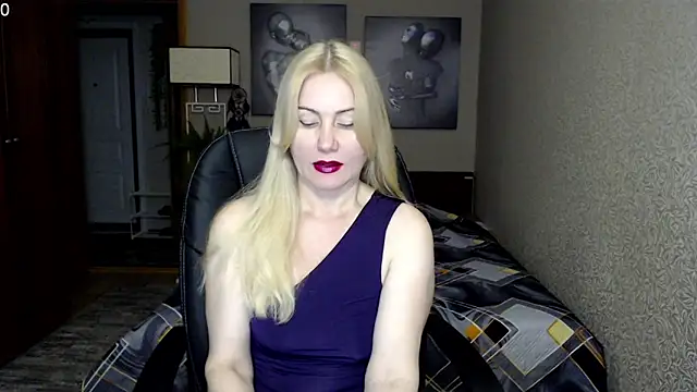 Snapshot of _Mire11a69 chatting on 02.19.25 Mire11a69 online show from 02.19.25