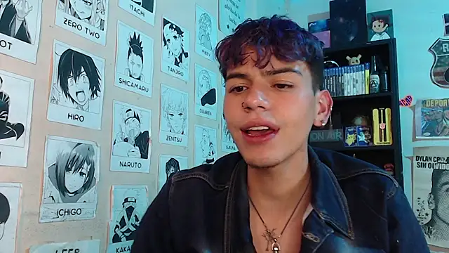 Snapshot of Mickey_Magic chatting on 02.10.25 Mickey Magic online show from 02.10.25