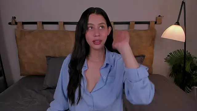 hannah brady online show from 09.24.25