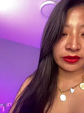 hannah howeell   online show from 02.17.25