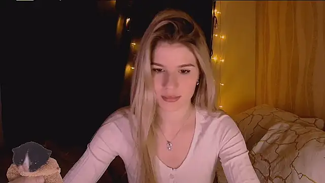 Snapshot of Melissa_smith_ chatting on 11.30.25 Melissa smith online show from 11.30.25