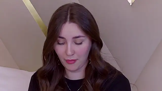 KiraBarlows online show from 02.21.25