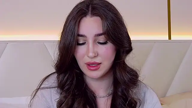 KiraBarlows online show from 02.24.25