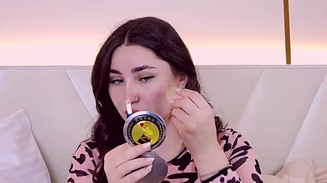 KiraBarlows online show from 02.27.25