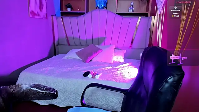 Snapshot of Rosie_jhons chatting on 11.08.25 Rosie jhons online show from 11.08.25