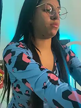 Snapshot of AmandaBrooks_18 chatting on 03.20.25 AmandaBrooks 18 online show from 03.20.25