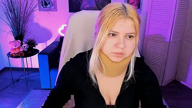 DiaAngell online show from 11.26.25