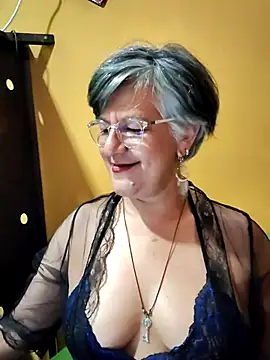 Snapshot of ilonna2025 chatting on 06.25.26 ilonna2025 online show from 06.25.26