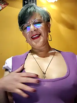 Snapshot of ilonna2025 chatting on 07.16.26 ilonna2025 online show from 07.16.26