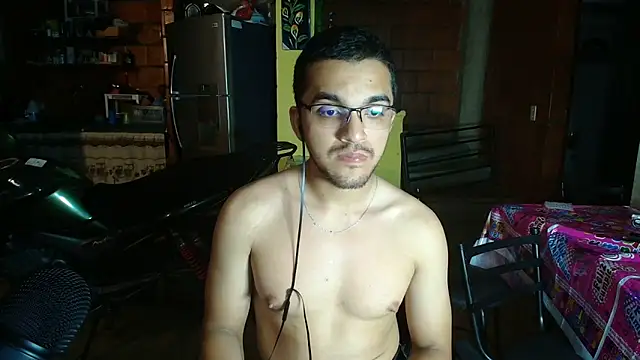 Snapshot of TitanMistico chatting on 01.25.25 TitanMistico online show from 01.25.25