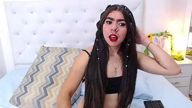 ninanaughty13 online show from 01.30.25