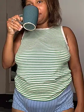 Snapshot of madell chatting on 03.05.26 madell online show from 03.05.26