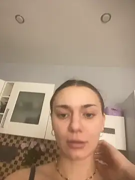 Snapshot of MizukiMiko chatting on 11.05.25 MizukiMiko online show from 11.05.25