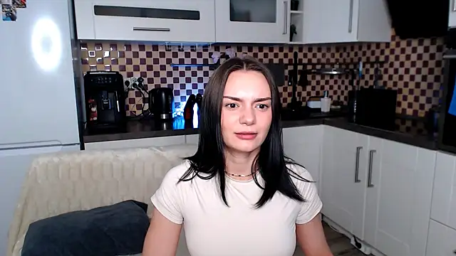 Snapshot of MizukiMiko chatting on 11.06.25 MizukiMiko online show from 11.06.25