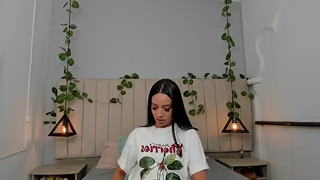 Snapshot of Paulina_Lopezz chatting on 01.09.26 Paulina Lopezz online show from 01.09.26