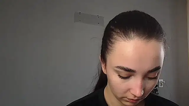 Eva Gloryy online show from 02.10.26