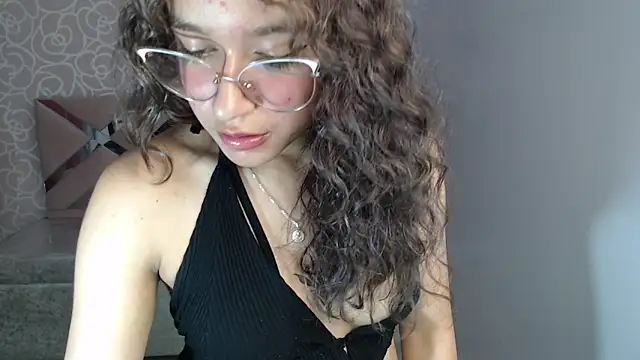 kassandra ch  online show from 03.15.25