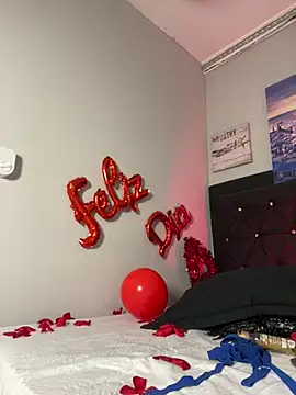 Lili  taylor online show from 02.15.25