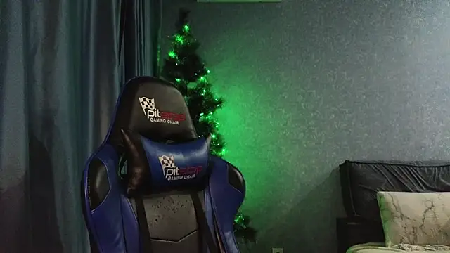 HotBrandyX online show from 12.05.25