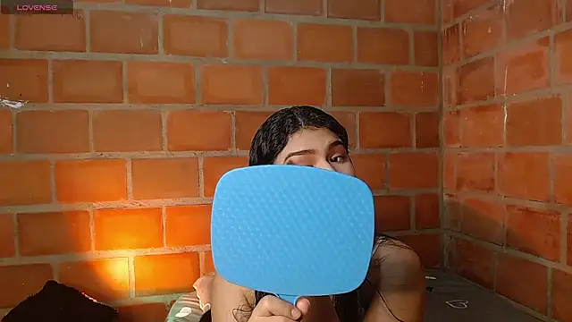 Snapshot of enid_greins chatting on 09.11.25 enid greins online show from 09.11.25