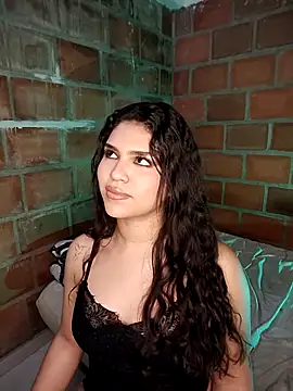 Snapshot of enid_greins chatting on 10.23.25 enid greins online show from 10.23.25