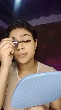 Snapshot of enid_greins chatting on 11.24.25 enid greins online show from 11.24.25