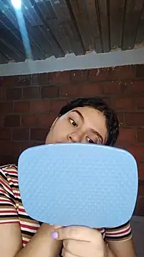 Snapshot of enid_greins chatting on 12.17.25 enid greins online show from 12.17.25