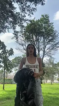 Snapshot of zoe_storm chatting on 02.02.25 zoe storm online show from 02.02.25