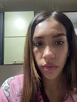 Snapshot of zoe_storm chatting on 02.16.25 zoe storm online show from 02.16.25