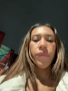 Snapshot of zoe_storm chatting on 02.23.25 zoe storm online show from 02.23.25