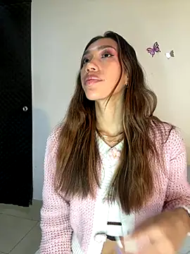 Snapshot of zoe_storm chatting on 11.24.25 zoe storm online show from 11.24.25