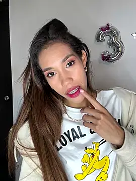 zoe storm online show from 12.21.25