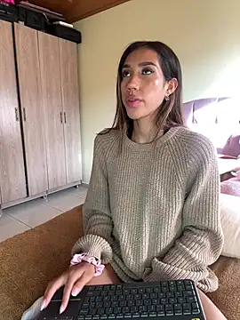 zoe storm online show from 04.06.26