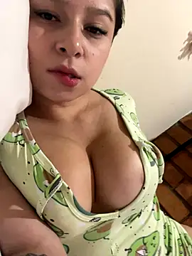  Amber Brown online show from 10.26.25