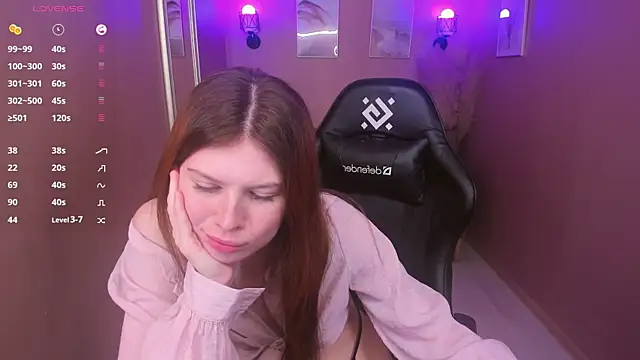 Snapshot of eva_fale chatting on 02.04.25 eva fale online show from 02.04.25