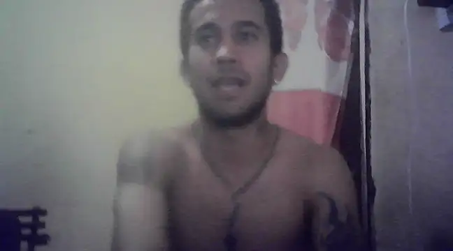 Snapshot of EstebanAkyLu chatting on 01.24.25 EstebanAkyLu online show from 01.24.25