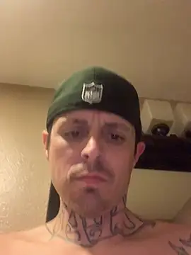 Snapshot of youngstud8823 chatting on 03.22.25 youngstud8823 online show from 03.22.25