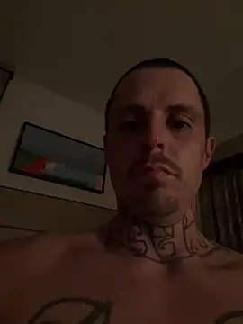 Snapshot of youngstud8823 chatting on 10.30.25 youngstud8823 online show from 10.30.25