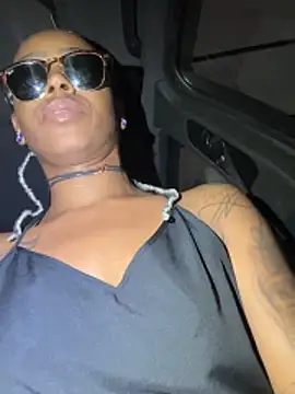 Snapshot of thegodstayce chatting on 12.14.25 thegodstayce online show from 12.14.25