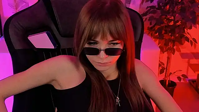 DakotaaJohnnson online show from 01.26.25