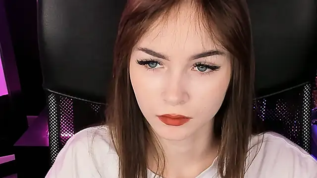 DakotaaJohnnson online show from 02.11.25