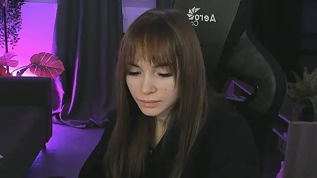 DakotaaJohnnson online show from 02.25.25