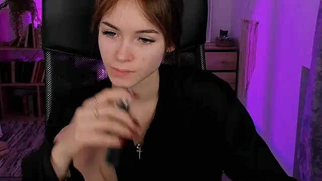 DakotaaJohnnson online show from 03.01.25