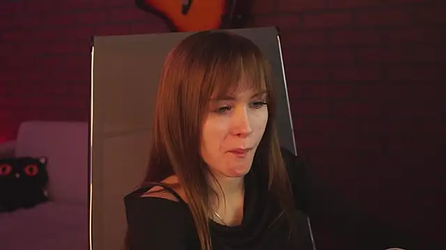 DakotaaJohnnson online show from 03.05.25